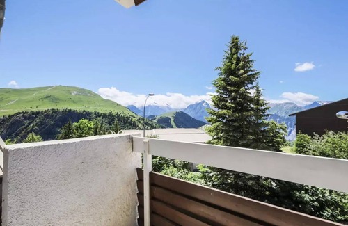 Eclose-Ouest Apartment | Residence Les Horizons d'Huez - maeva Home - Studio 5 people - Comfort