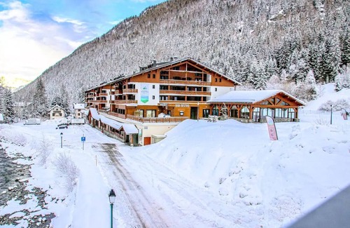 Vallorcine Apartment | Residence Les Portes du Mont Blanc * - 4 Room Duplex Apartment 8 People
