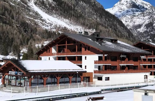 Vallorcine Apartment | Residence Les Portes du Mont Blanc * - 4 Room Duplex Apartment 8 People