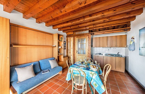 Moniga del Garda Apartment | Residence Moniga Porto 1/08 Apartment by Wonderful Italy