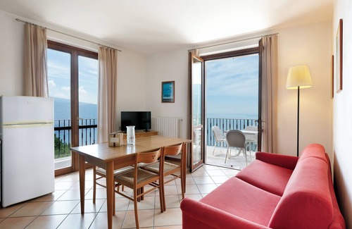 Gardola House | Residence Panorama La Forca