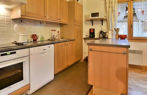 Le Chinaillon Apartment | Residence Refuge Des Outalays C - Refuge C1, Apartment 50m from the slopes, 2/4 persons