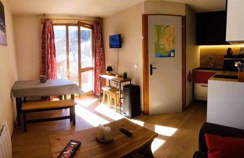 Areches Apartment | Residence Val Blanc 1 - South facing apartment in the heart of the village, close to ski lifts