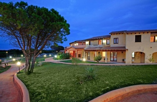 Aglientu House | Residence with pool in Vignola Mare