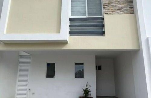 Cerritos House | Residencial Almar beautiful house in front of Pool, near the beach