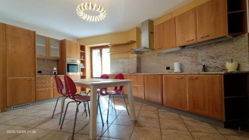 Tirano House | Residenza dentro le mura