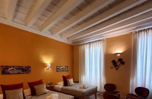 Lucca Historical Center House | Residenza FillAnfi