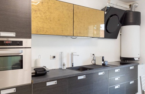 Cavaria Con Premezzo Apartment | RESIDENZA LINDA MXP TERMINAL -IXIHOME