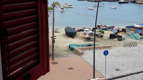 Vado Ligure Apartment | Residenza Lux fronte mare