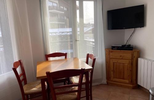 Les Carroz-d'Araches Apartment | Resort central apartment ideal for up to 2 people