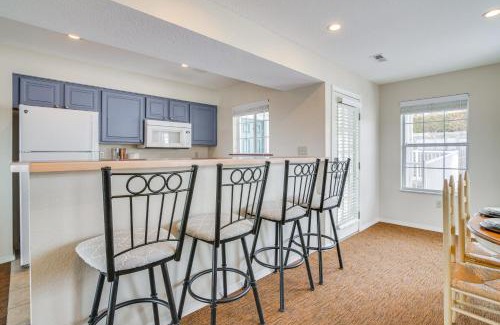 Kimberling City Apartment | Resort Hot Tub Access! Table Rock Lake Condo