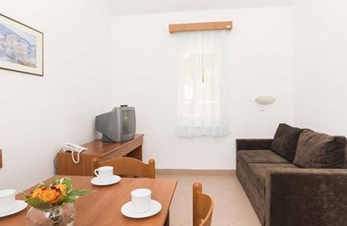 Katoro House | Resort Polynesia - Bungalow 5 Pax CA4TP1 AGPLA (2421)