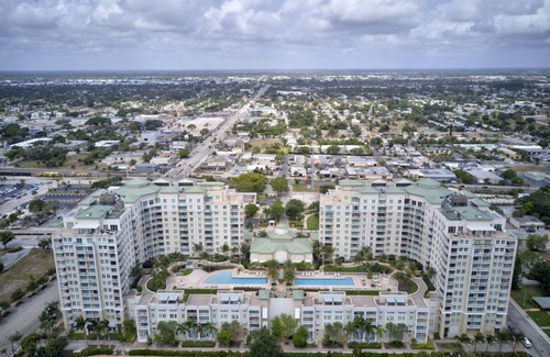 Boynton Beach Apartment | Resort style 1BR/1BA condo