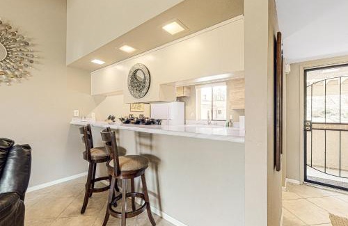 Palm Desert Apartment | Resorter Retreat Permit# STR2025-0136