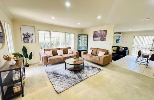 Greenlane - Ellerslie House | Rest in Auckland City, Sylvia Park New Zealand