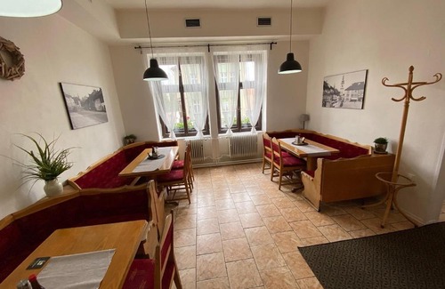 Klatovy House | Restaurace a Penzion Klatovský Dvůr