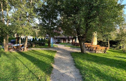 Myslenice Hotel | Restauracja i Hotel Oberża Wilczy Głód
