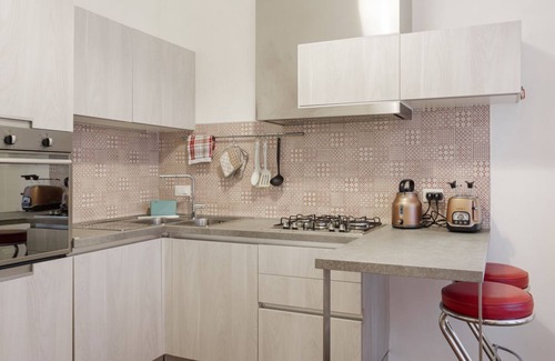 Porta Vittoria Apartment | Restayled Chic Apartement I Via Ozieri