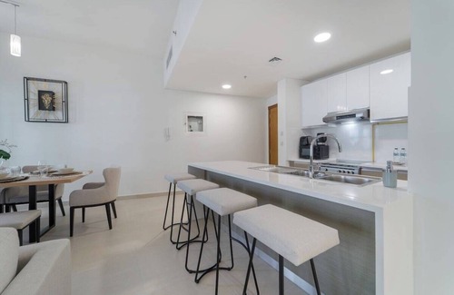 Dubai Apartment | Restful 1-Bedroom Apartment at Al Andalus in Jumeirah Golf Estates