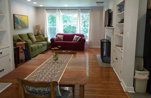 Indianapolis House | Retreat Home on 6 wooded Acres