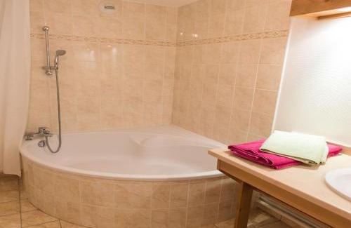 Giez Apartment | Retreat Near Lake Annecy