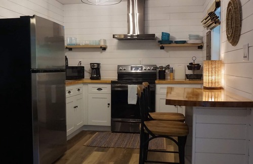 Smithville Cabin | Retreat to Your Private Haven in the Trees