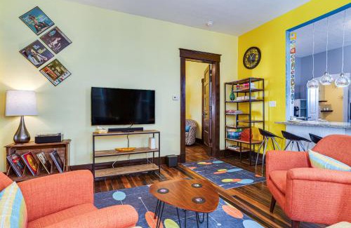 Fountain Square House | Retro-Inspired Indy Home Walk to Fountain Square!