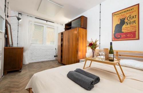 Wilda Apartment | Retro Retreat Apartment Poznań by Rentujemy