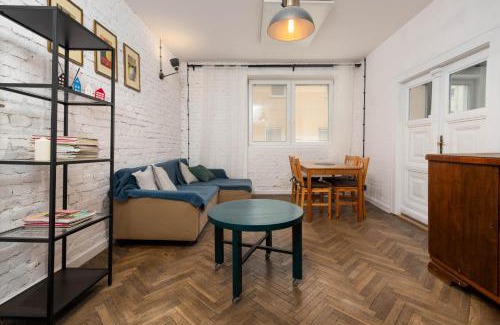 Wilda Apartment | Retro Retreat Apartment Poznań by Rentujemy