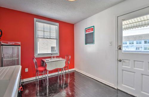 South Beach Street Historic District Apartment | Retro-Style Studio in Historic Downtown Home!