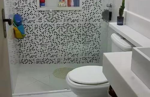Jardim Paulista House | Reveillon Minimo de 4 diárias - Casa na Praia localizada no centro da cidade com piscina e churrasqueira