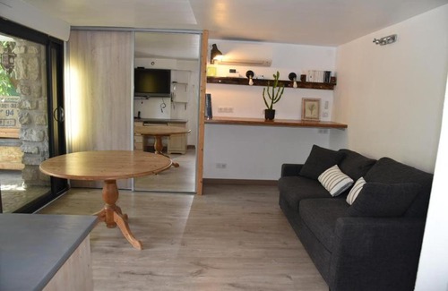 Sainte-Marguerite Apartment | Rez de chaussée de Villa Marseille 9ème