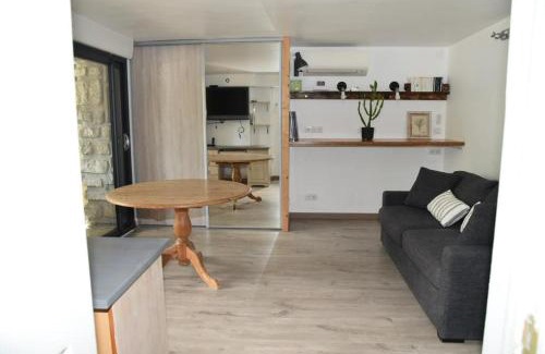 Sainte-Marguerite Apartment | Rez de chaussée de Villa Marseille 9ème