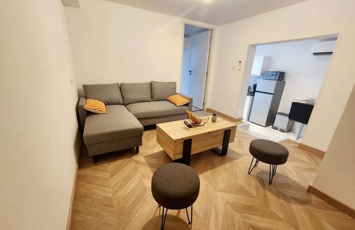 Alata Apartment | Rez de villa tour confort near Ajaccio with panoramic view of Mont Gozzi