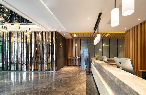 Haizhu Hotel | Rezen Langham Honor International Hotel Canton Fair Complex Kecun Metro Station Branch - Free Shuttle Bus to Canton Fair Complex During Canton Fair Period & Free Deliver Service to Guangzhou Baiyun International Airport