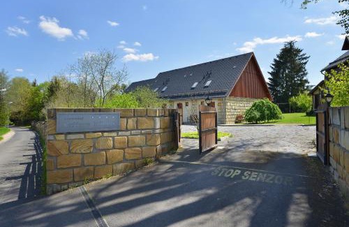Novy Bor Hotel | Rezidence Pihel
