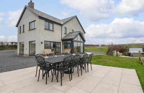 Bontnewydd House | Rhandir Hen