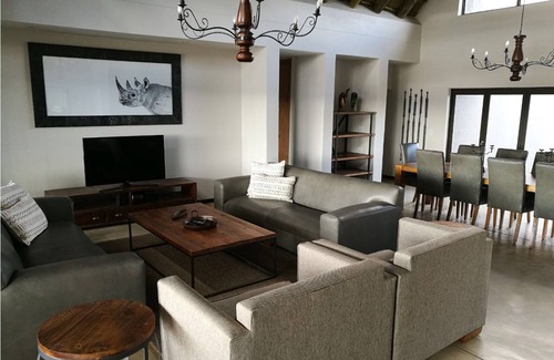 Buffelspruit House | Rhino Ridge lodge in Mjejane Private Game Reserve