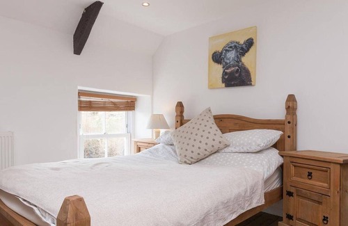Llangadog Cottage | Rhiwddu Farmhouse dates back to the 16th Century