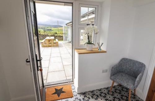 Cwmtirmynach House | Rhos Las