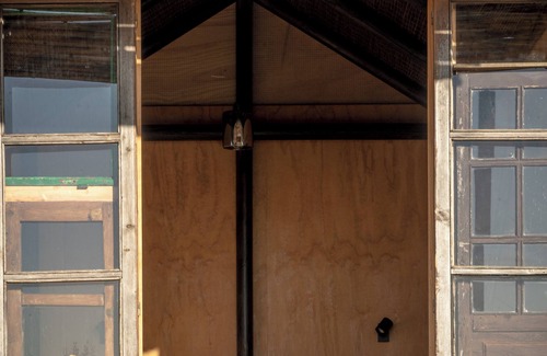 San Ambrosio Cabin | Rincón Robinson - Cabaña de Madera Privada en la Finca de las Aves