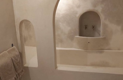 Medina House | Riad Magellan with swimming pool & Jaccuzzi 2 steps from Jamaa el Fna square