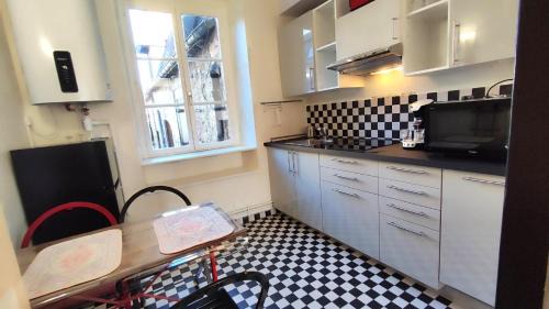 Charleville-Mezieres Apartment | Ribald ducal
