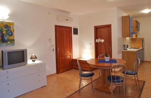 Pula Apartment | Ribarska Koliba Resort