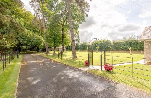 Chatburn House | Ribblesdale Cottage in Acres of Countryside