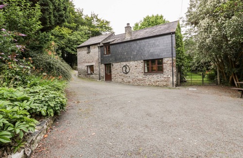 Lostwithiel Cottage | RIBBY BARN, family friendly, character holiday cottage in Lerryn