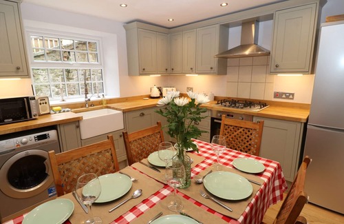 Holestone Moor Cottage | Riber View