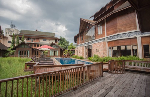 Makham Tia Hotel | Rice Farm Villa Suratthani