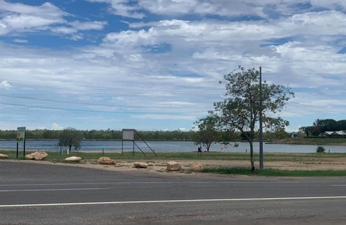 Richmond Hotel | Richmond Midway Motel