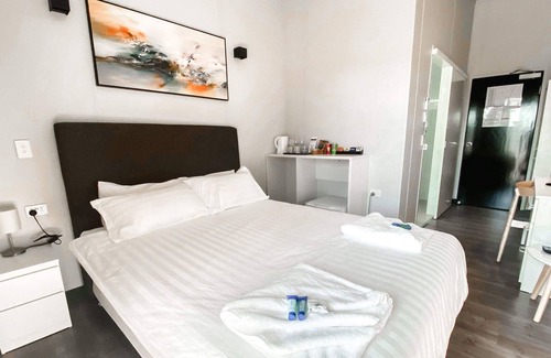 Richmond Hotel | Richmond Midway Motel